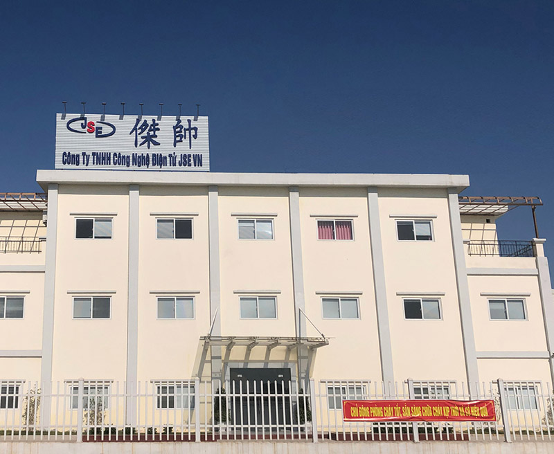 越南杰帥電子有限公司采購我司晉力達2臺大型波峰焊，用于數(shù)據(jù)線及充電器加工